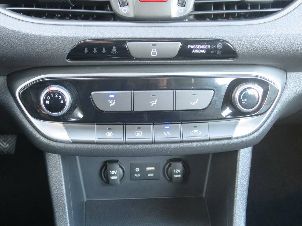 Hyundai i30  1.0 T-GDI