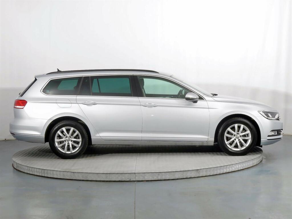 VW Passat Comfortline 2.0 TDI