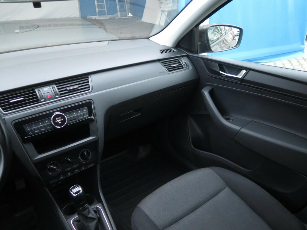 Skoda Rapid  1.0 TSI