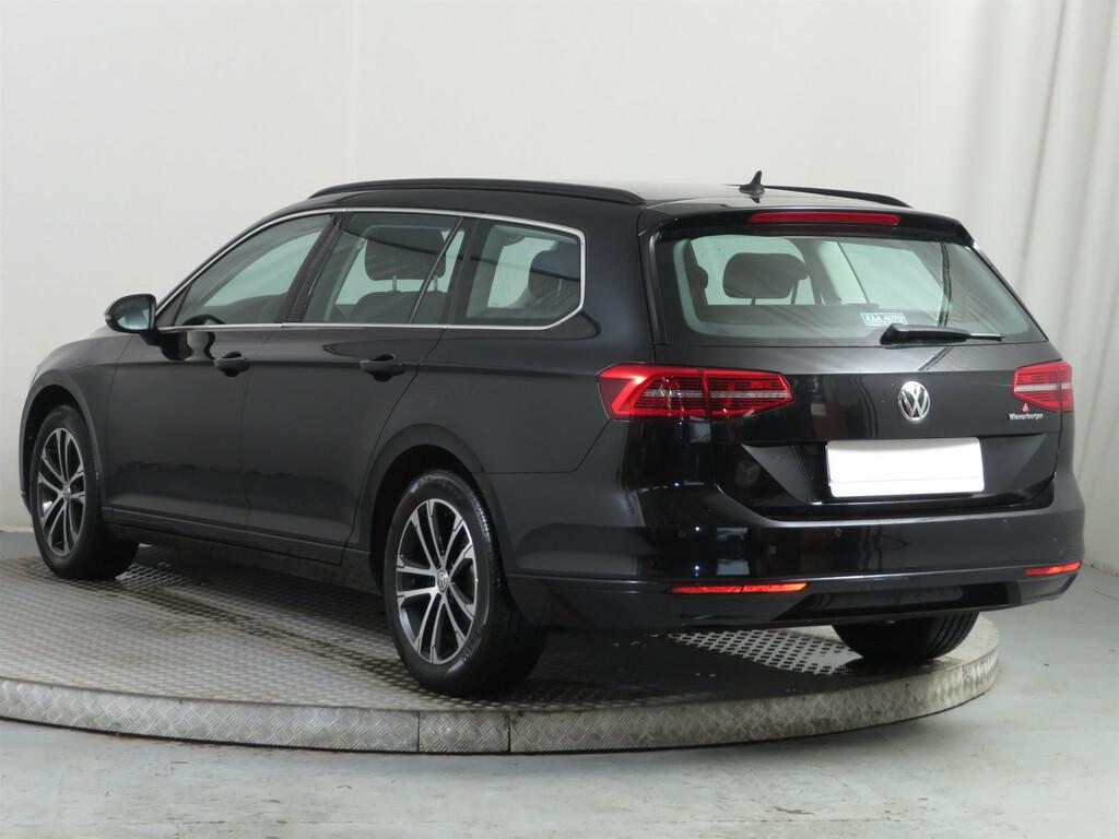 VW Passat Comfortline 2.0 TDI