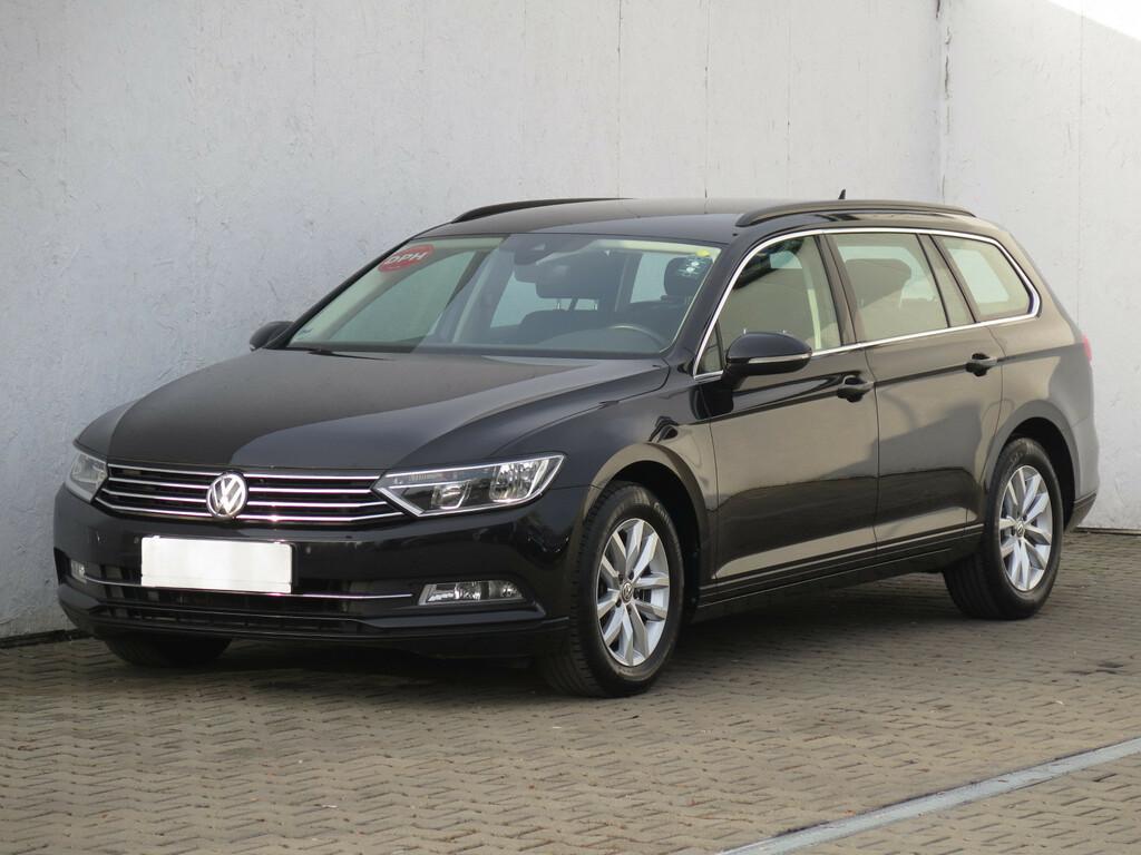 VW Passat Comfortline 2.0 TDI