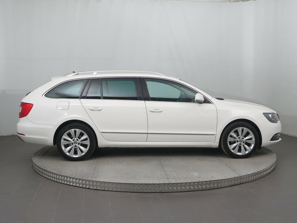 Skoda Superb Elegance 2.0 TDI