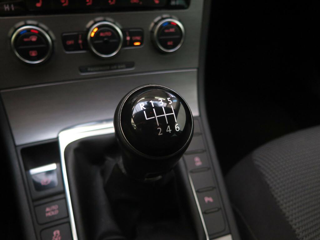 VW Passat Comfortline 2.0 TDI