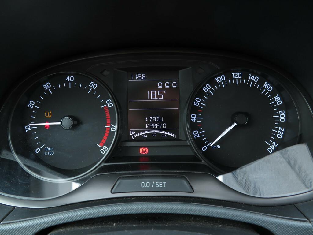 Skoda Fabia Active 1.0