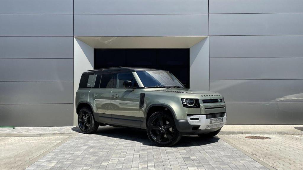 Land Rover Defender 3.0 I6 3.0D I6 250k MHEV 110 AWD HSE
