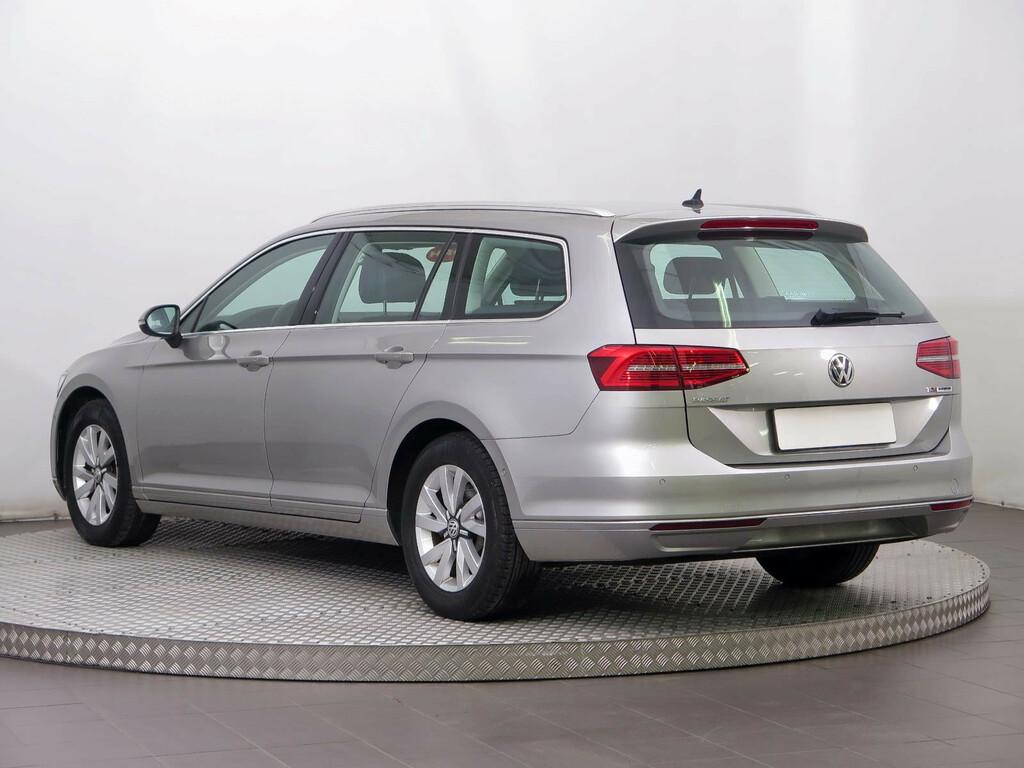 VW Passat  1.6 TDI