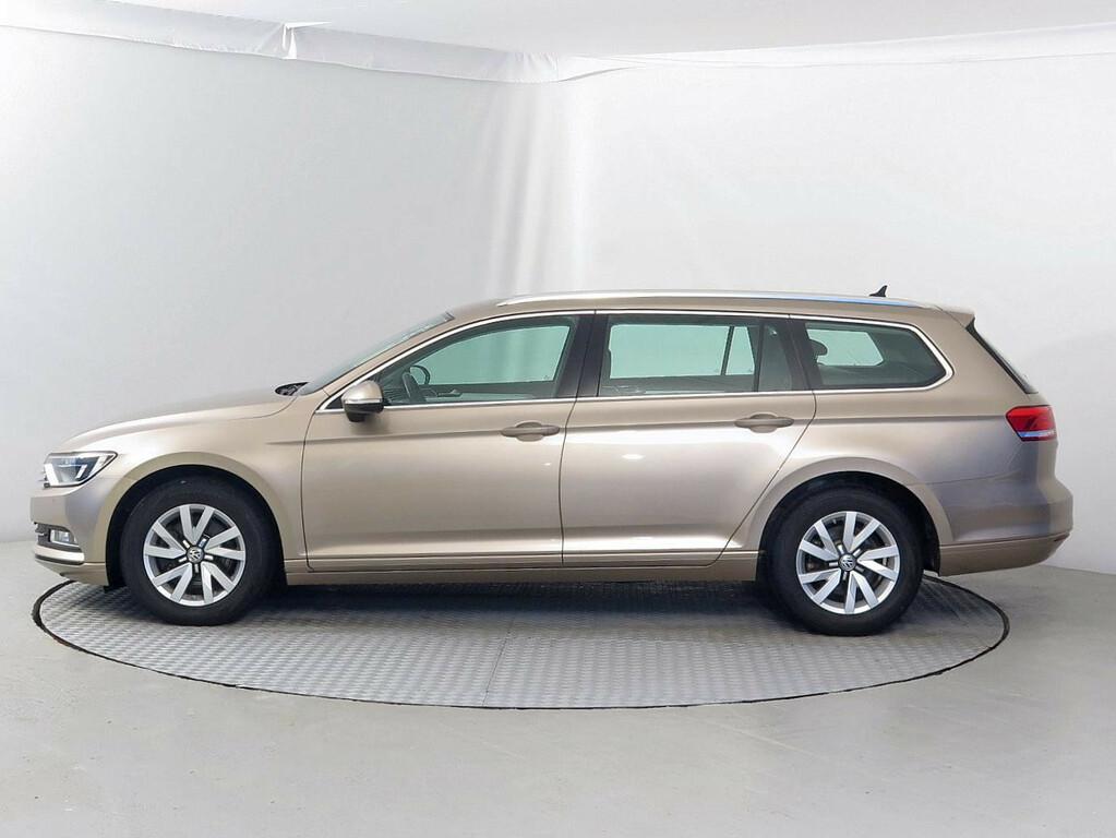 VW Passat Comfortline 2.0 TDI