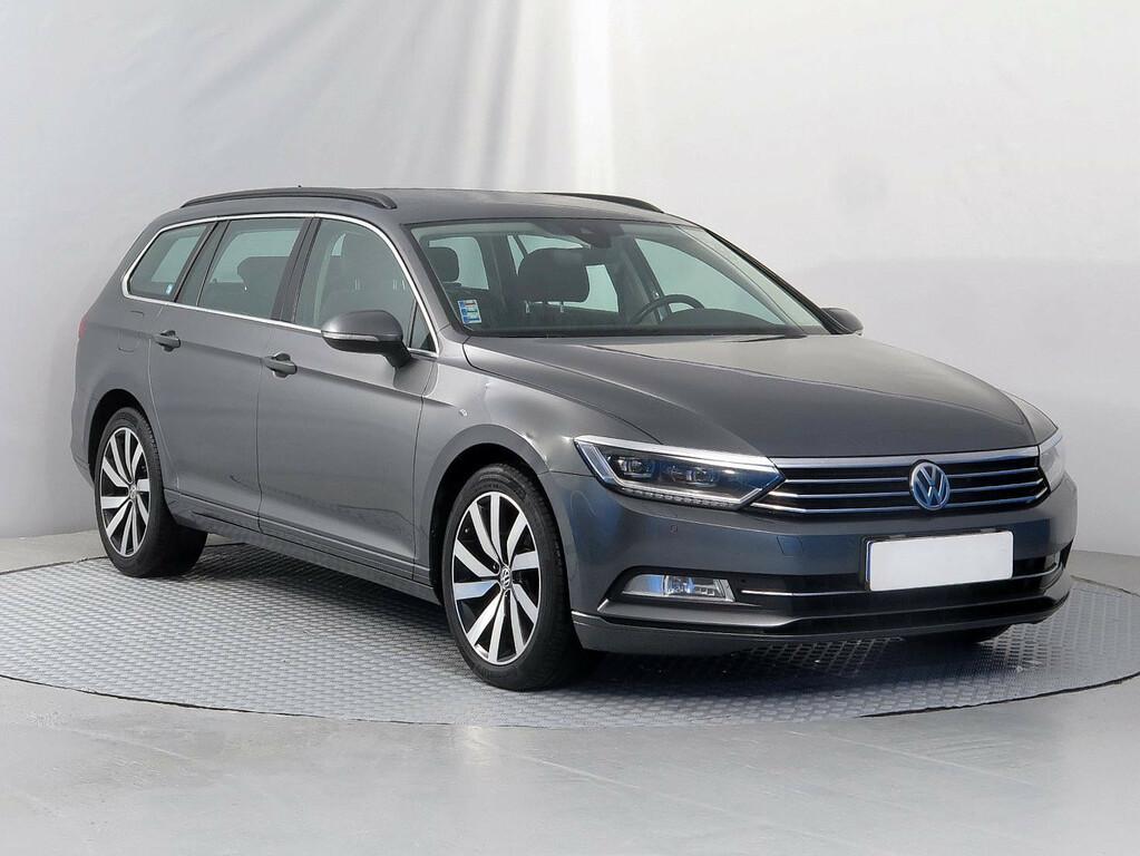 VW Passat Comfortline 2.0 TDI