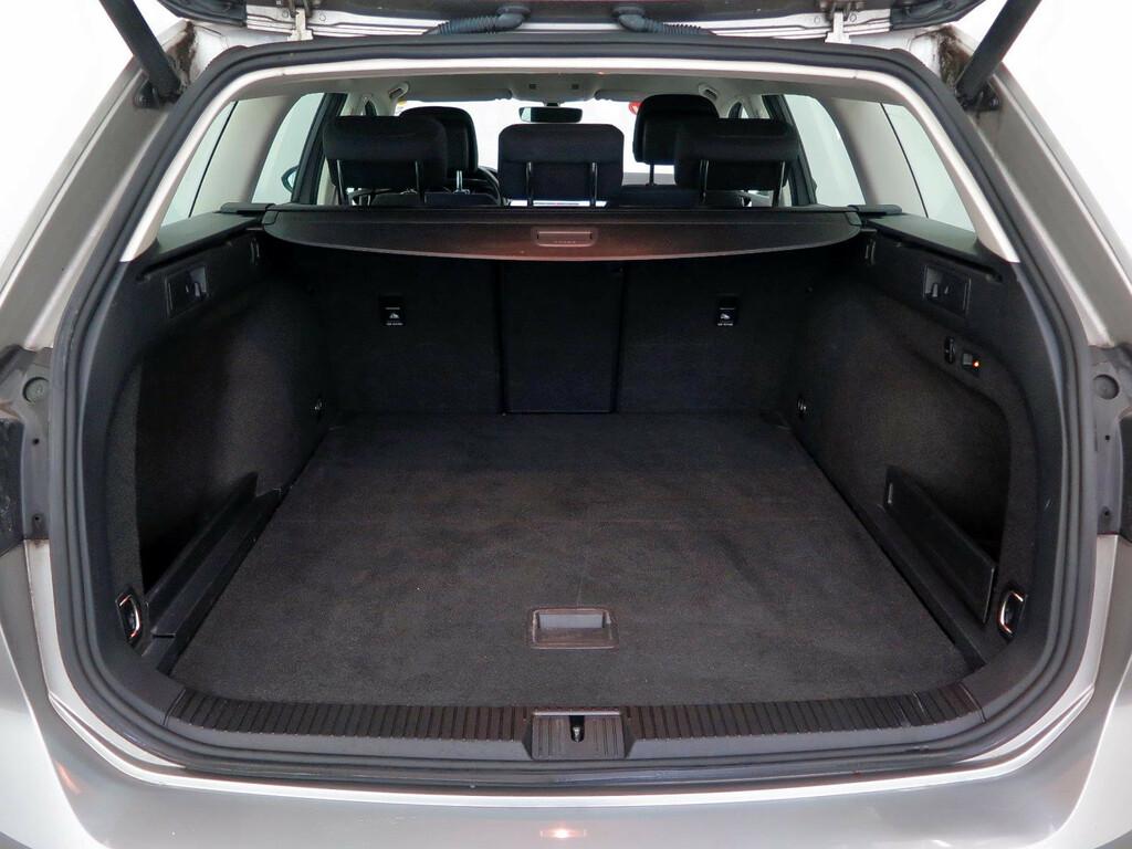 VW Passat  1.6 TDI
