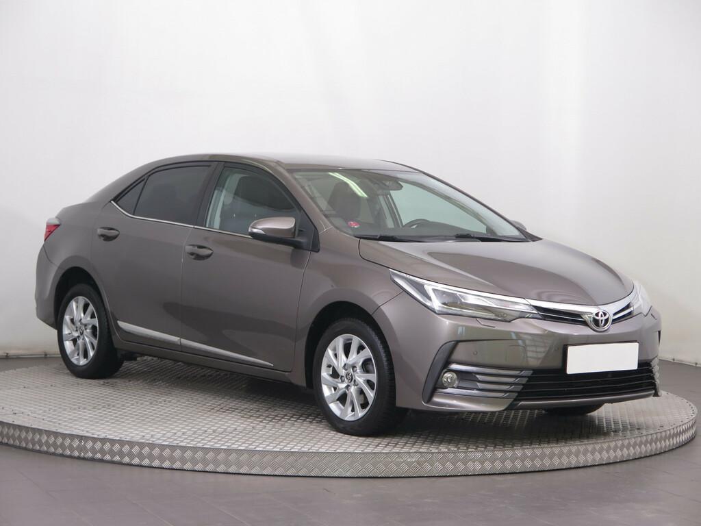 Toyota Corolla  1.6 i