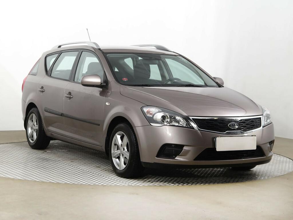 Kia Ceed  1.4 i