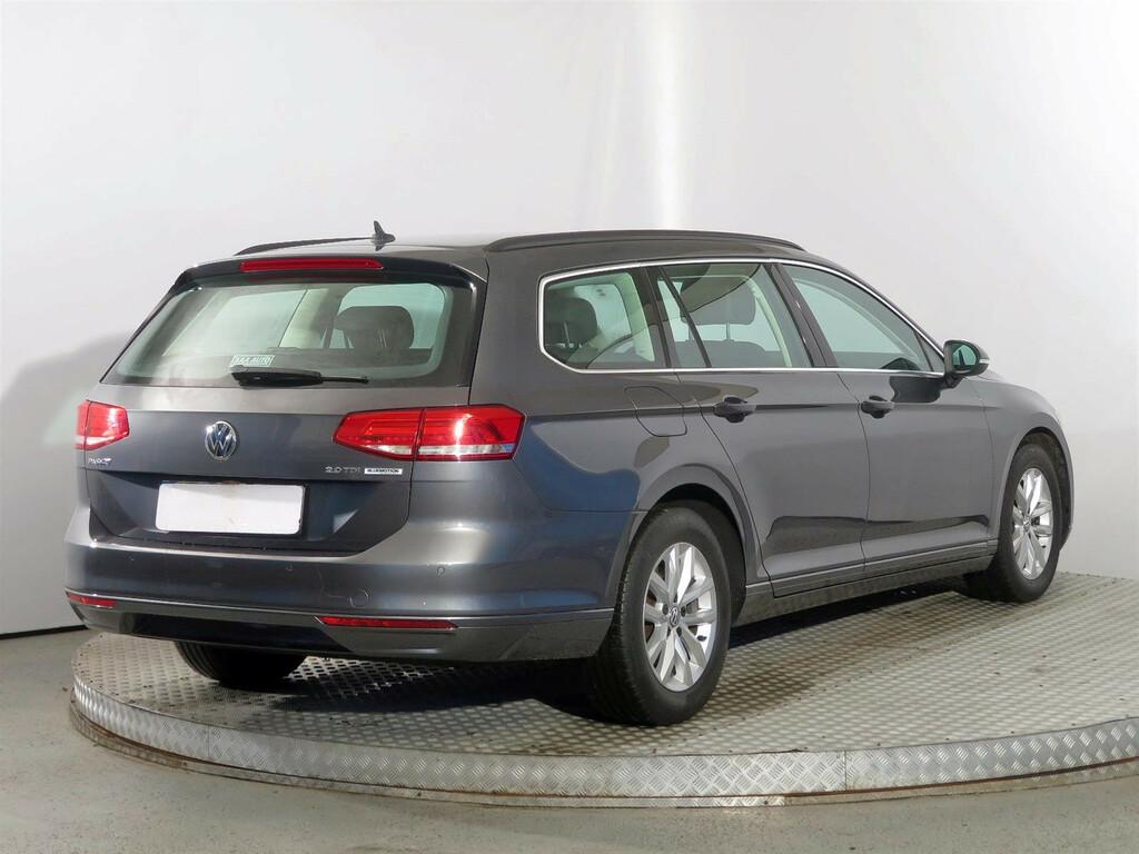 VW Passat Comfortline 2.0 TDI