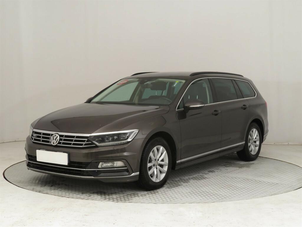 VW Passat Comfortline 2.0 TDI