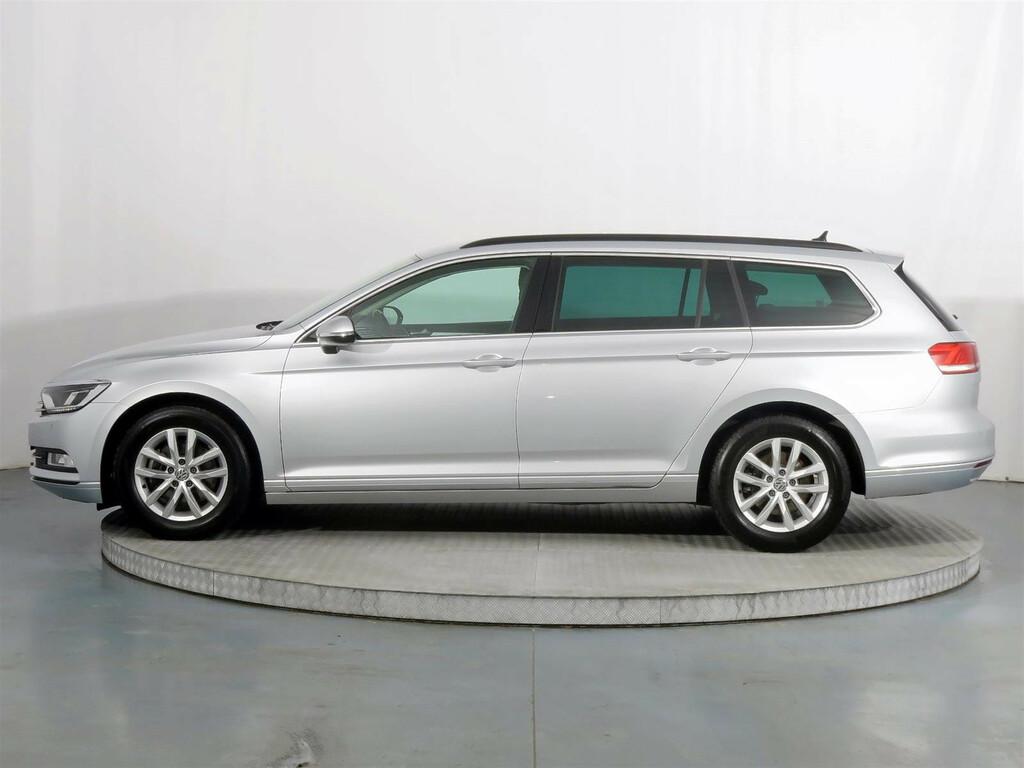 VW Passat Comfortline 2.0 TDI