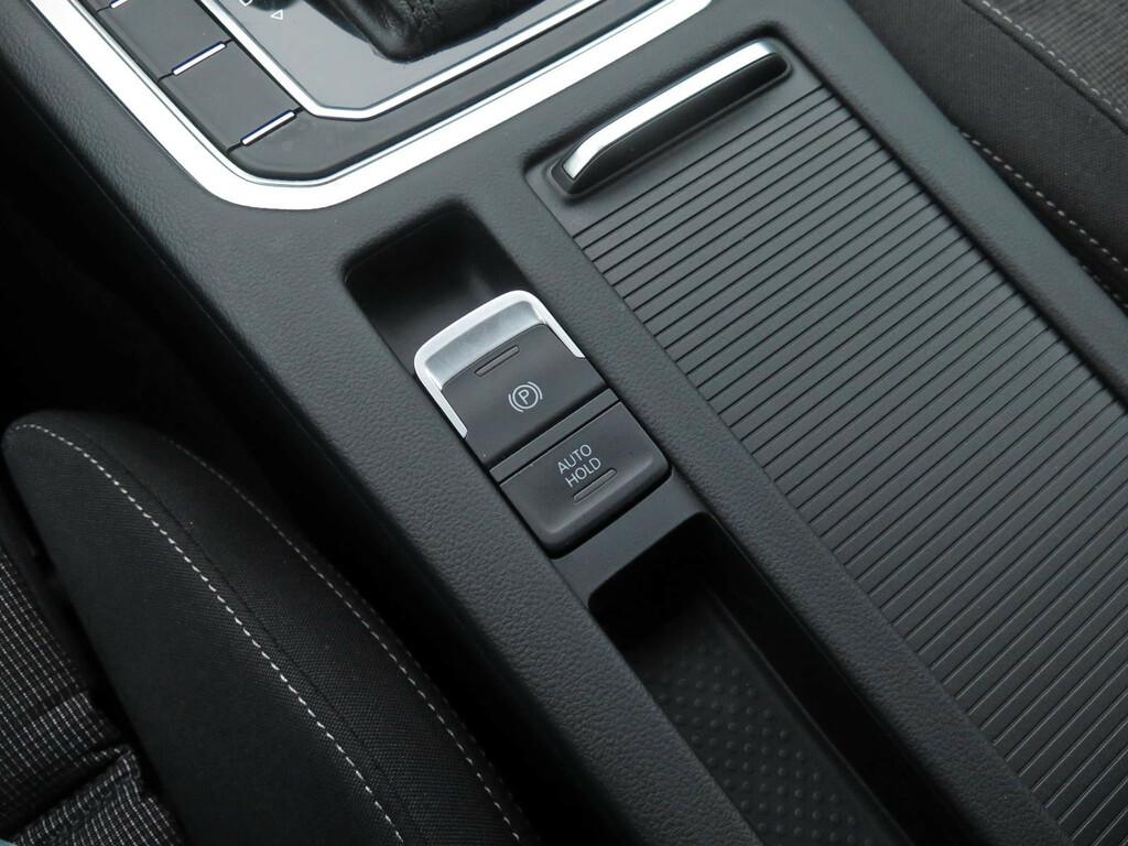 VW Passat Comfortline 2.0 TDI