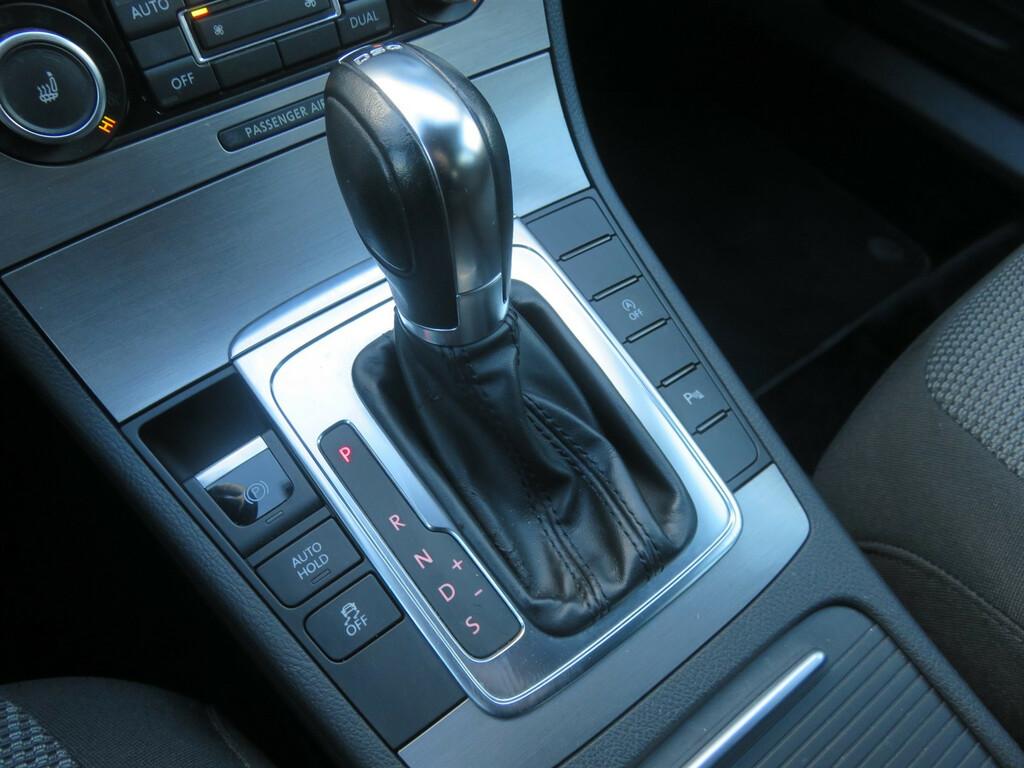 VW Passat Comfortline 2.0 TDI