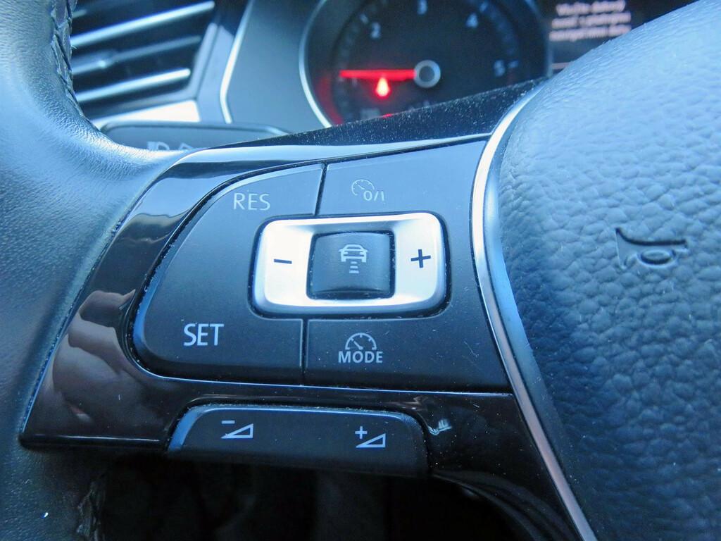 VW Passat Comfortline 1.6 TDI