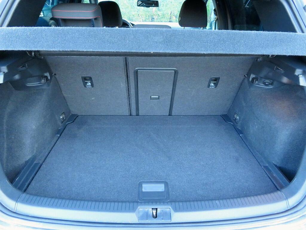 VW Golf  2.0 GTI