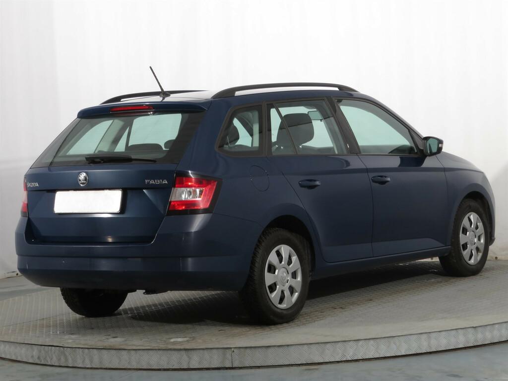 Skoda Fabia  1.0