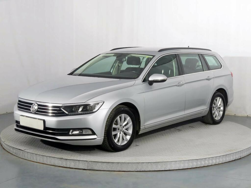 VW Passat Comfortline 2.0 TDI