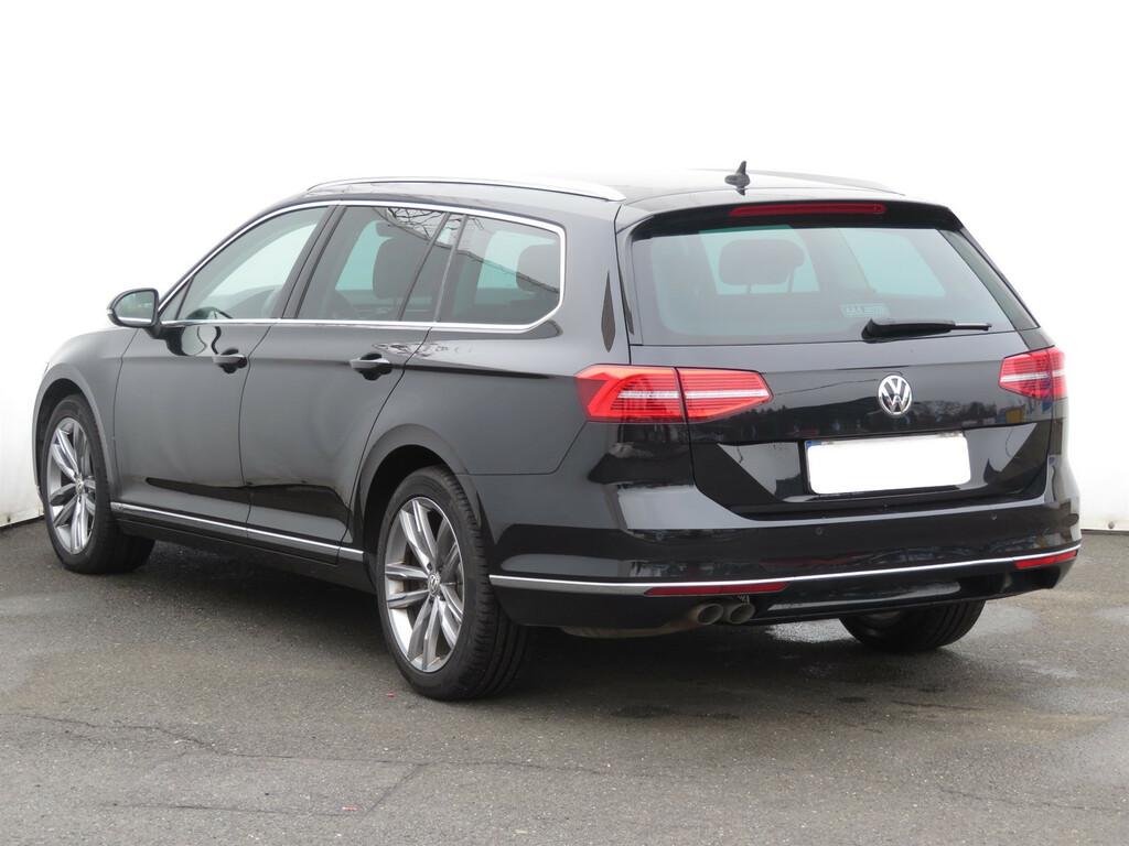 VW Passat Highline 2.0 TDI