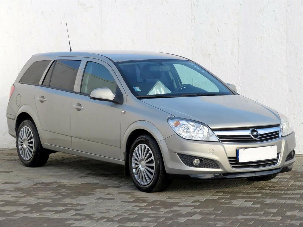 Opel Astra  1.9 CDTI