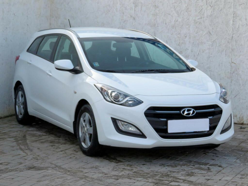 Hyundai i30  1.6 MPI