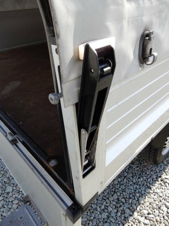 Volkswagen T5 Transporter Valník+plachta