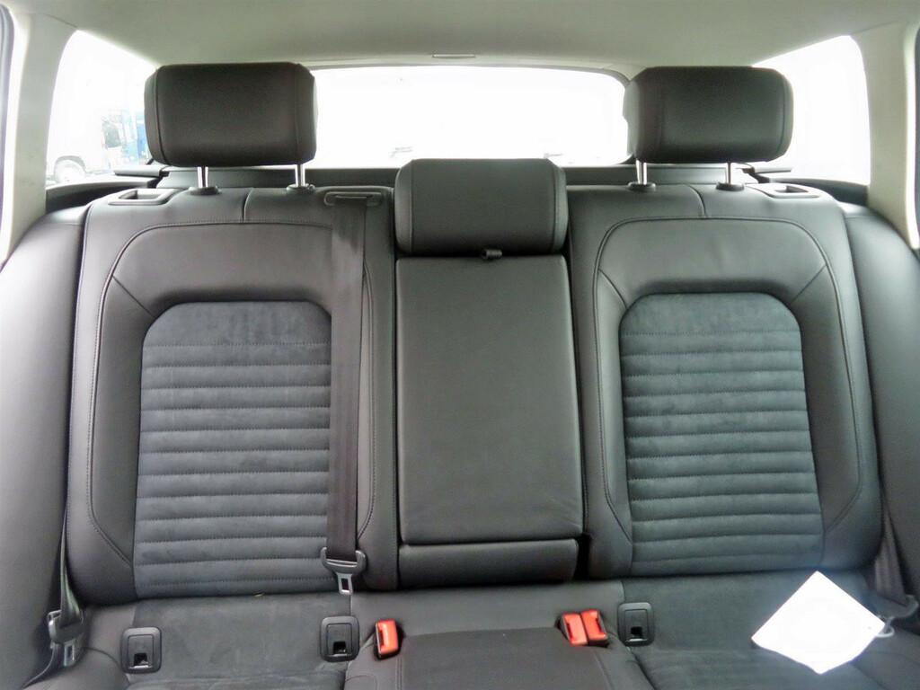 VW Passat Highline 2.0 TDI