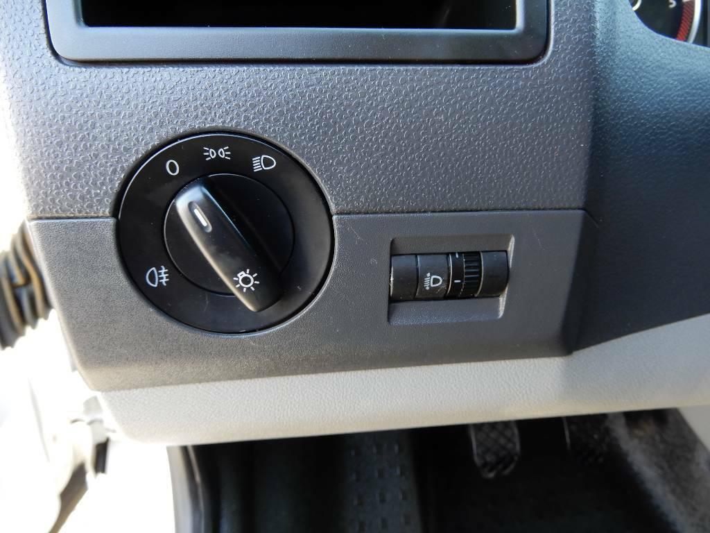 Volkswagen T5 Transporter Valník+plachta