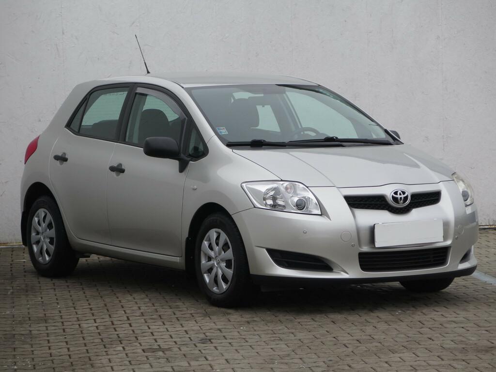 Toyota Auris  1.3 Dual VVT-i