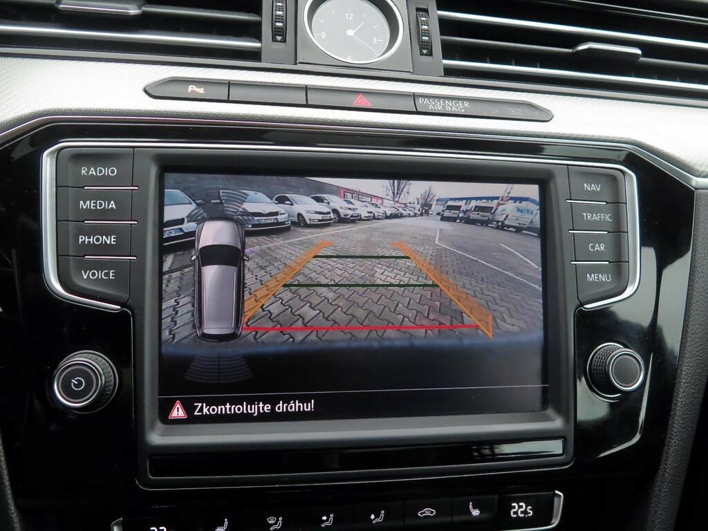 VW Passat Highline 1.6 TDI