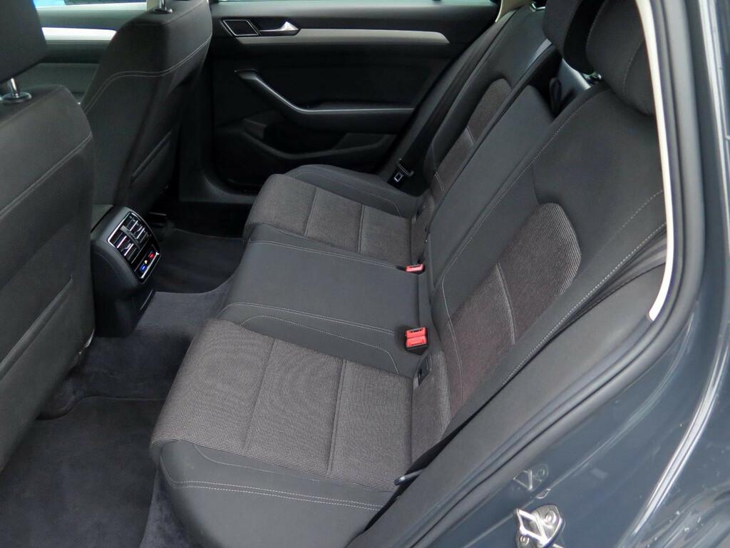 VW Passat Comfortline 2.0 TDI