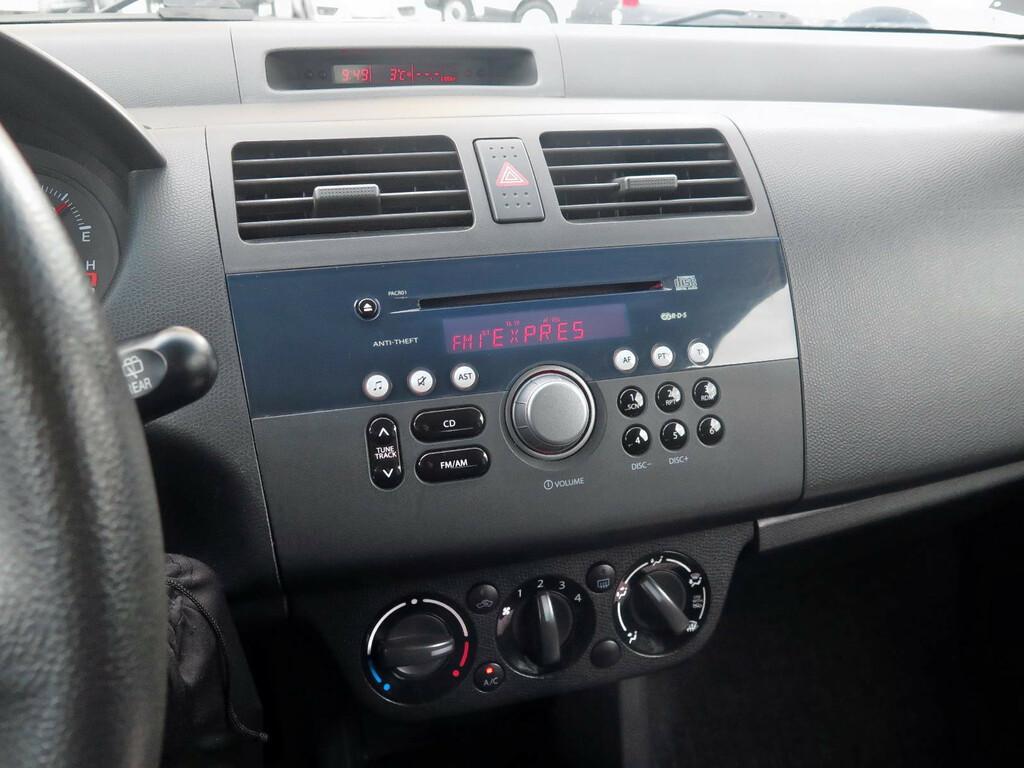 Suzuki Swift  1.3