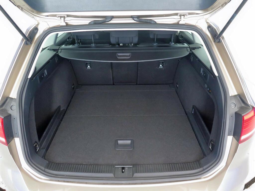 VW Passat Comfortline 2.0 TDI
