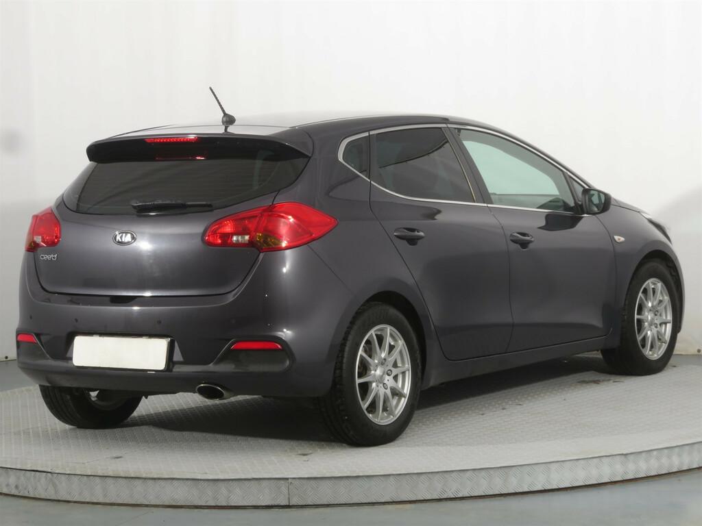 Kia Ceed  1.4 CVVT