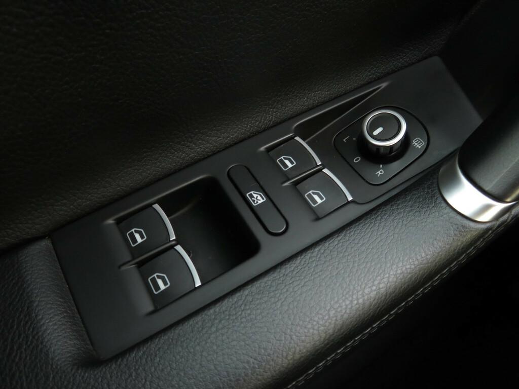 VW Passat  1.6 TDI