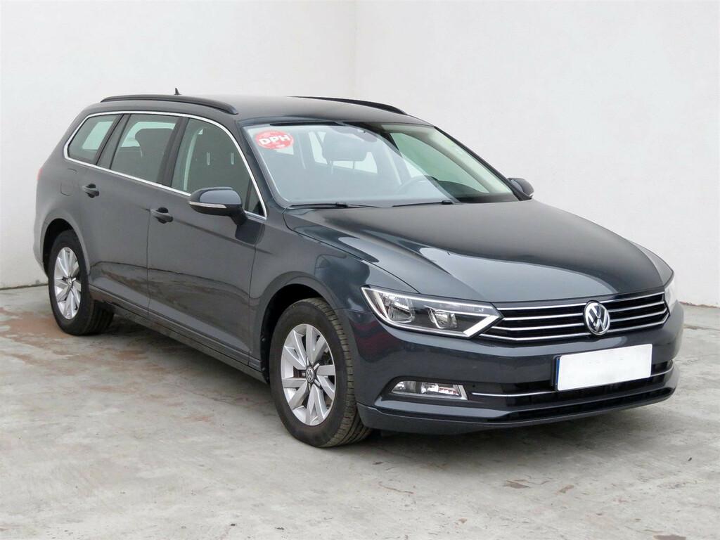 VW Passat Comfortline 2.0 TDI
