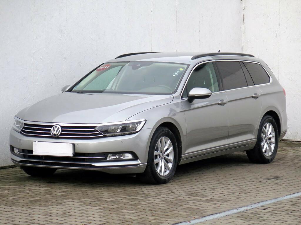 VW Passat Comfortline 2.0 TDI