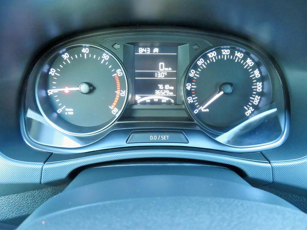 Skoda Fabia  1.0