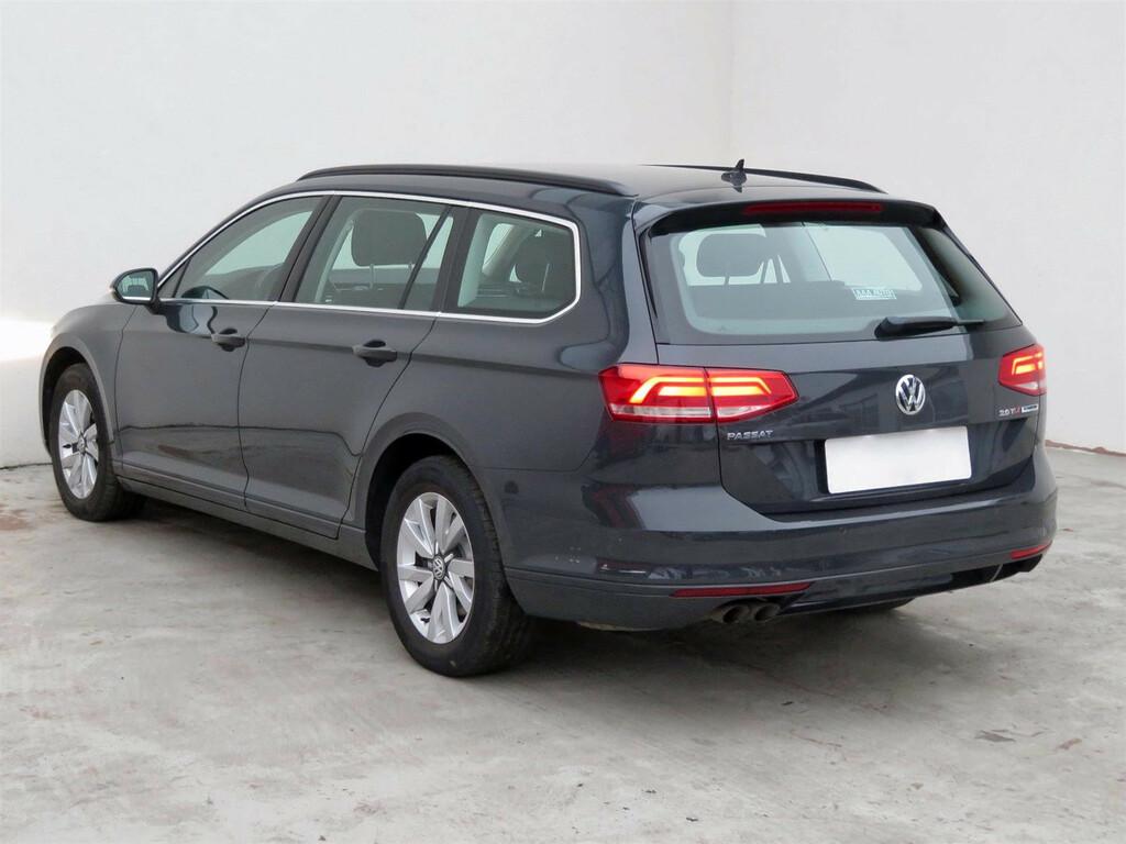VW Passat Comfortline 2.0 TDI
