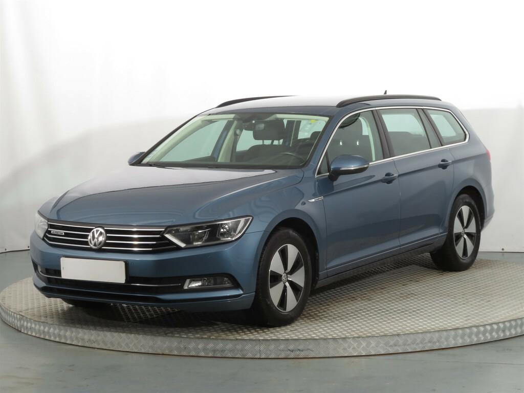 VW Passat Comfortline 2.0 TDI