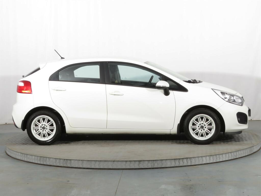 Kia Rio  1.25 CVVT