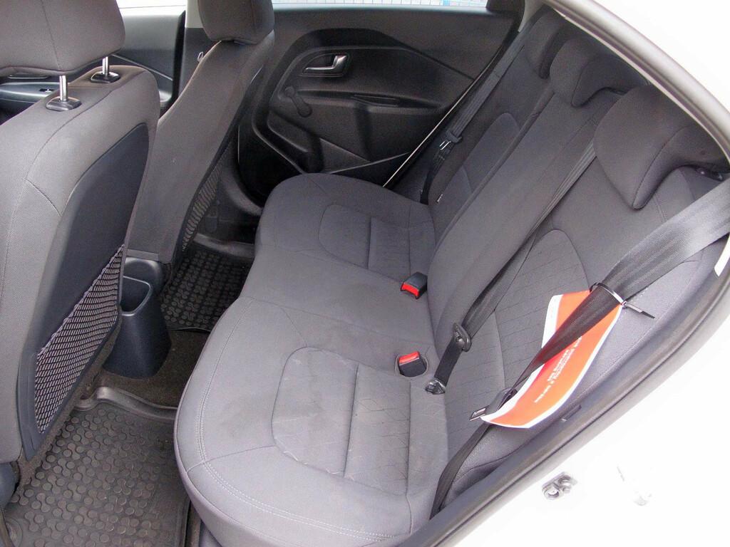 Kia Rio  1.25 CVVT
