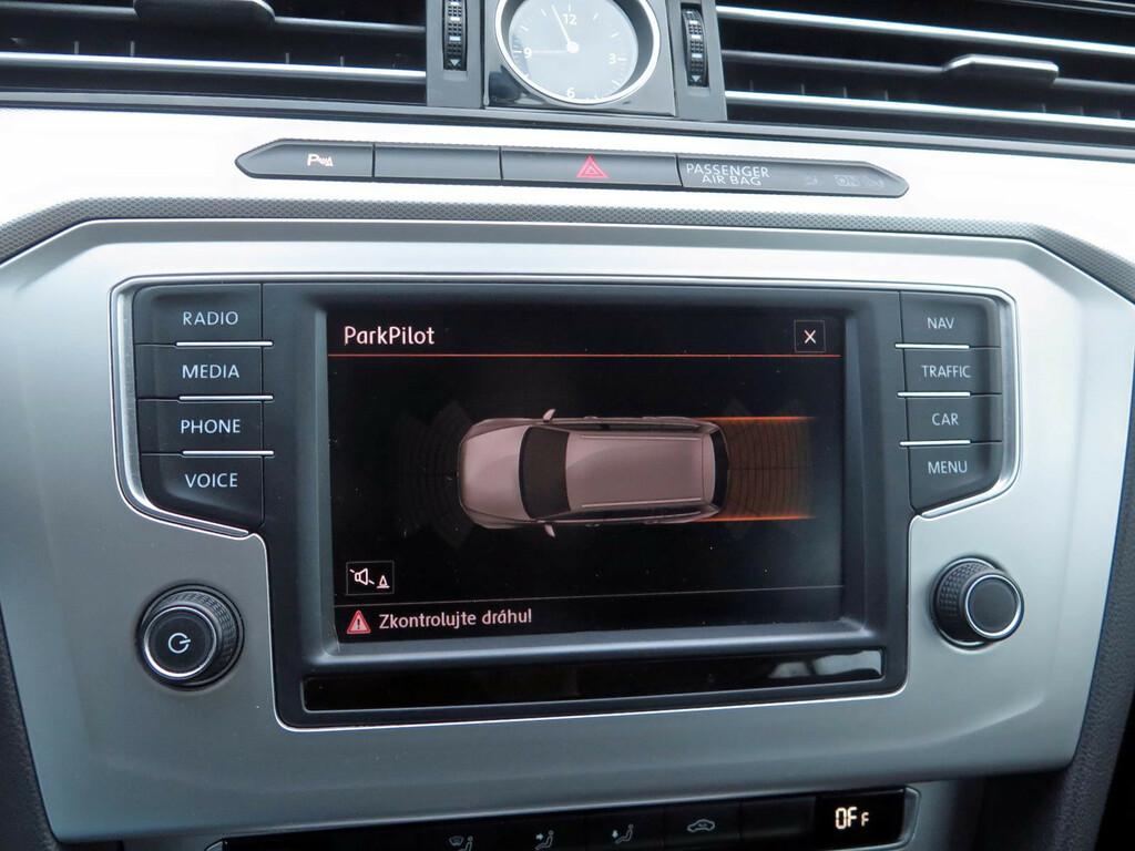 VW Passat Comfortline 2.0 TDI