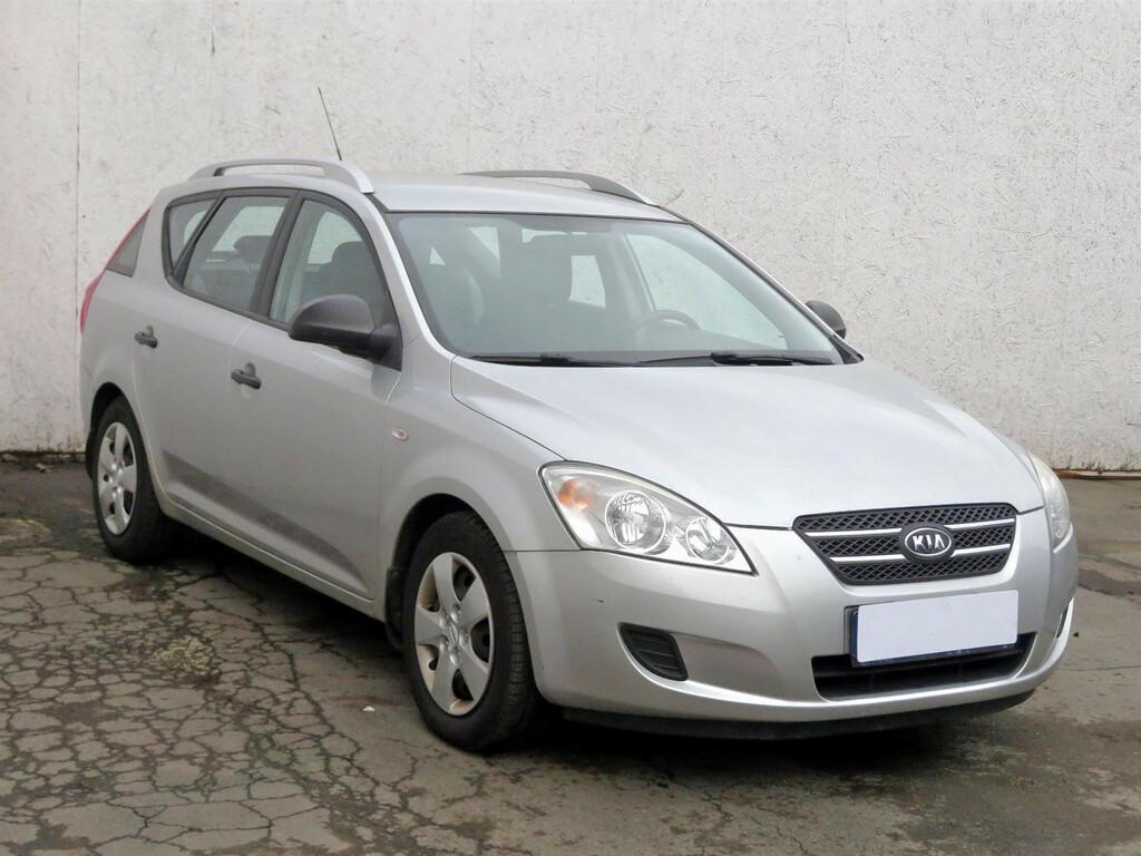 Kia Ceed  1.4 i