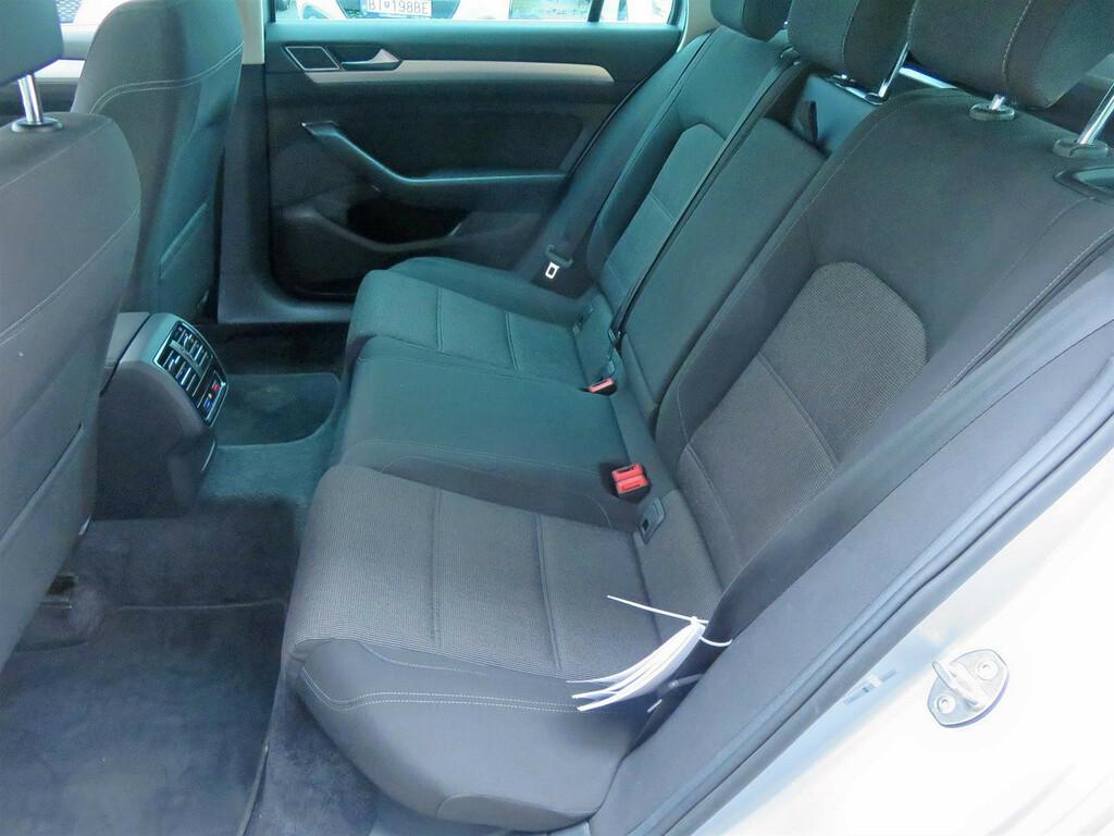 VW Passat Comfortline 2.0 TDI