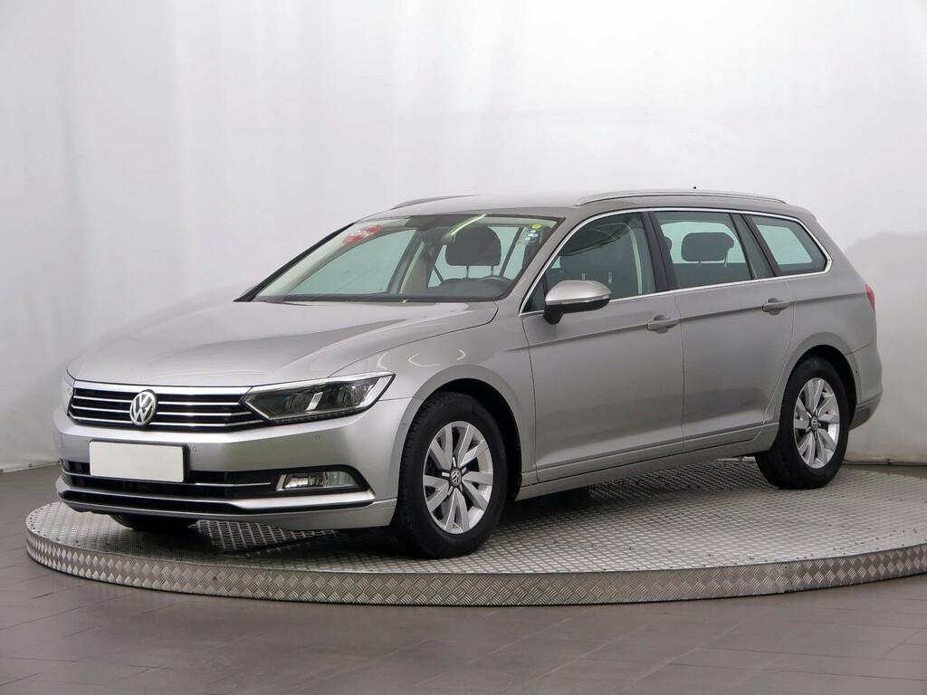 VW Passat  1.6 TDI