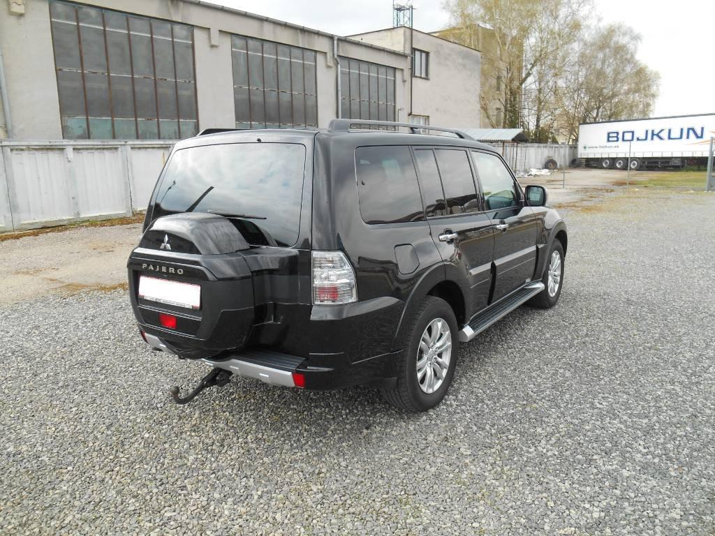 Mitsubishi Pajero Wagon 3.2 DID 4WD TOP PANO, NAVI, 7 SITZER, LEDER, KLIMA