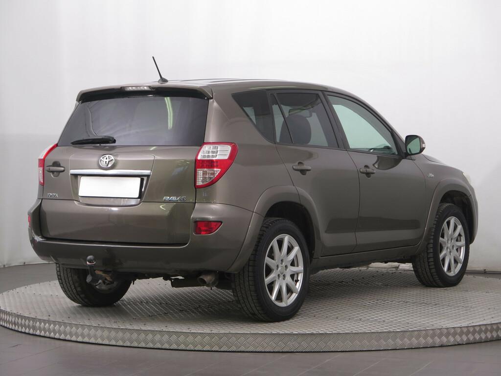 Toyota RAV 4  2.2 D-4D